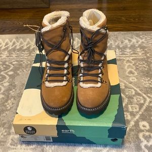 Earth Boots- Kodiak Glacier